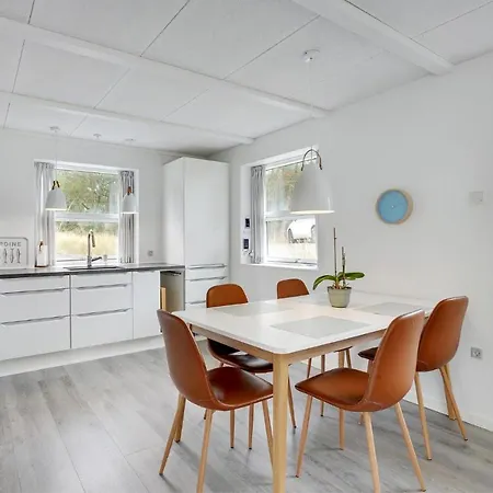 Vakantiehuis 2 Bedroom Awesome In Romo *