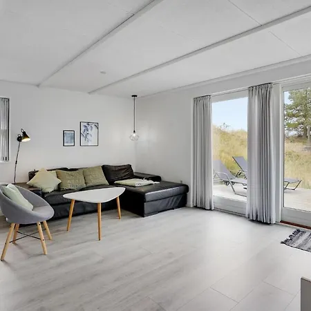 2 Bedroom Awesome In Romo *